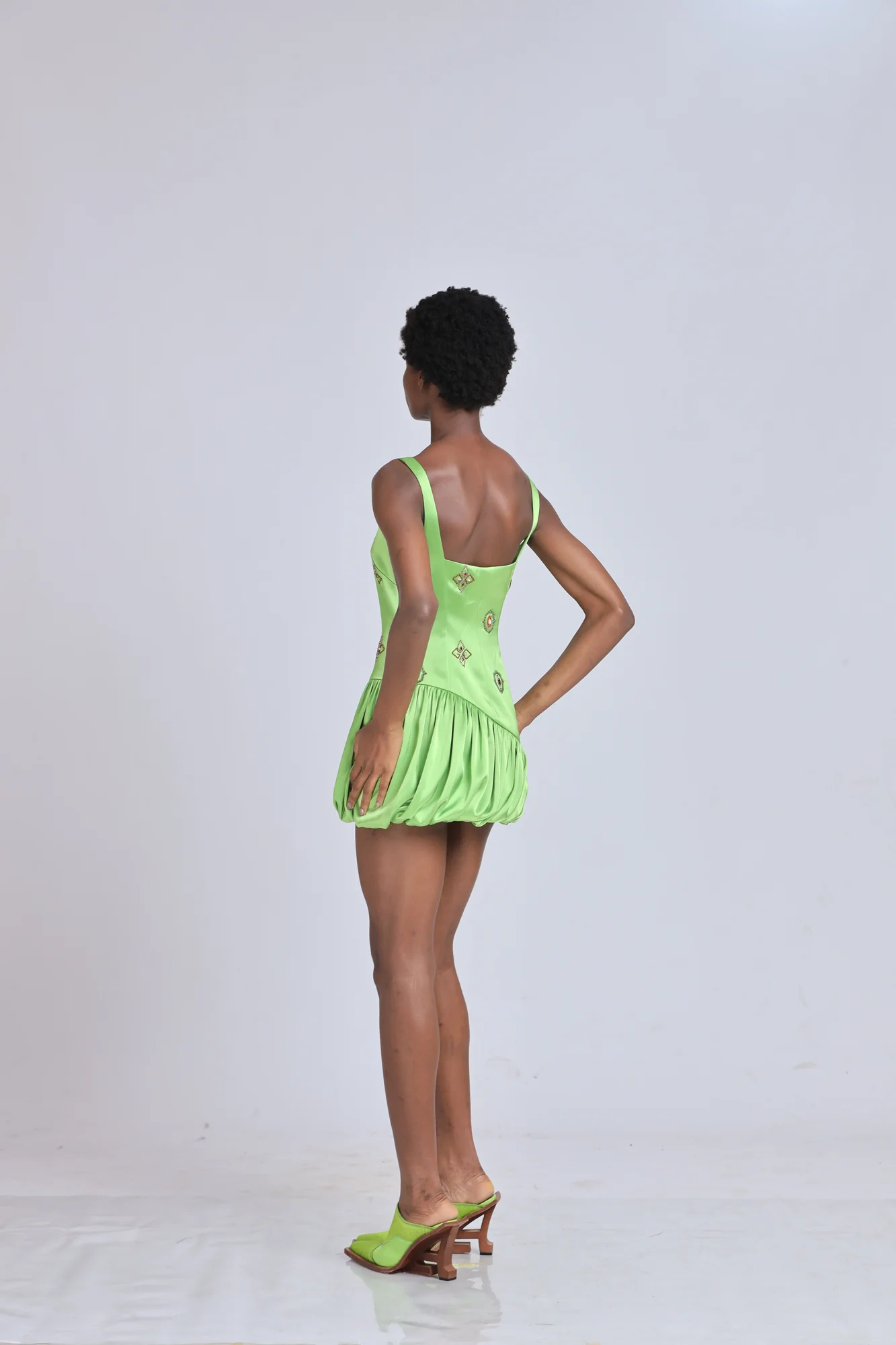 AH Look 10 thumbnail 4