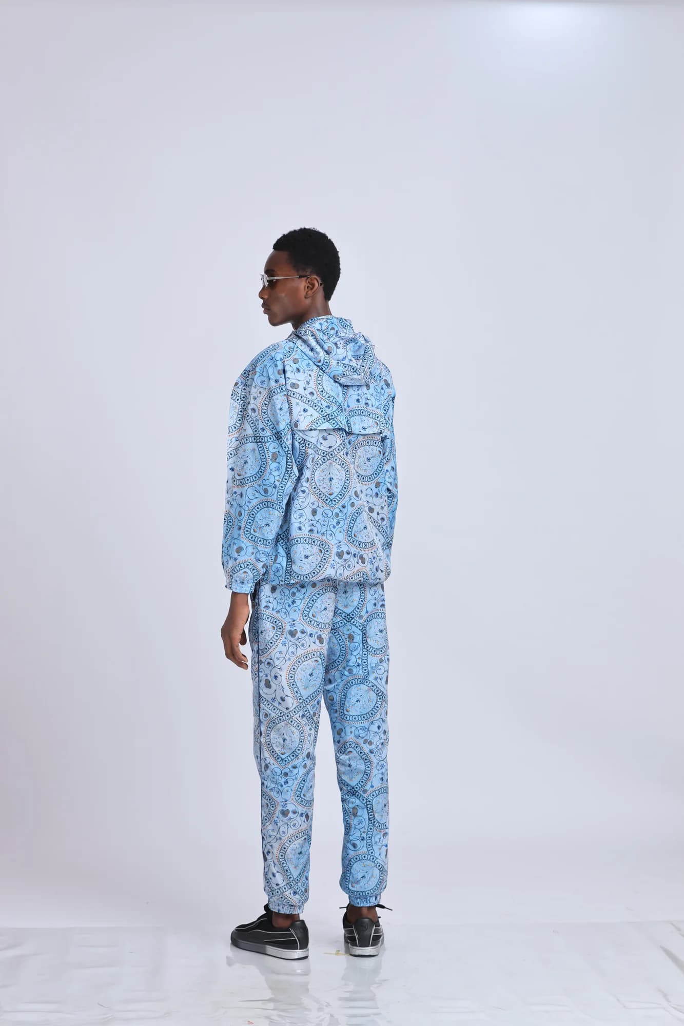 AH Look 3 thumbnail 3